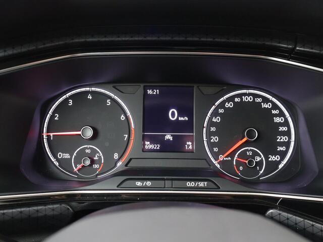 Volkswagen T-Cross 1.0 TSI Style | 110 PK | Adaptive cruise control | Climate control | LED verlichting | DAB+ Radio |