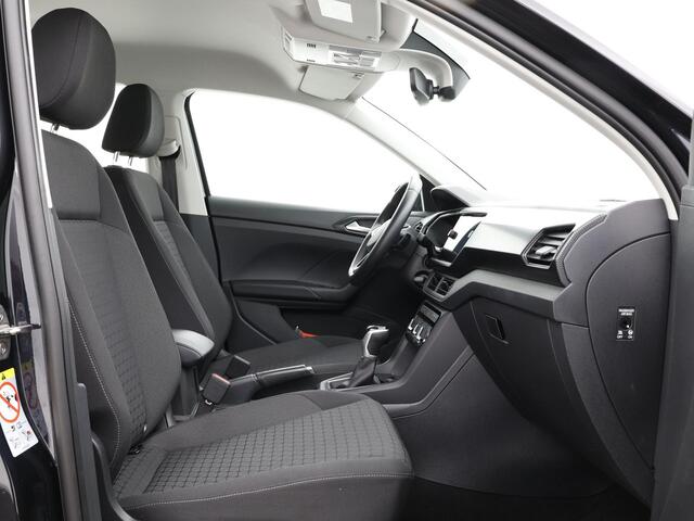 Volkswagen T-Cross 1.0 TSI 110pk DSG Style · Camera · Apple/Android Car Play · ACC · Active Info Display · Navigatie · P-Sensoren · Clima · Garantie t/m 13-10-2027 of 100.000km