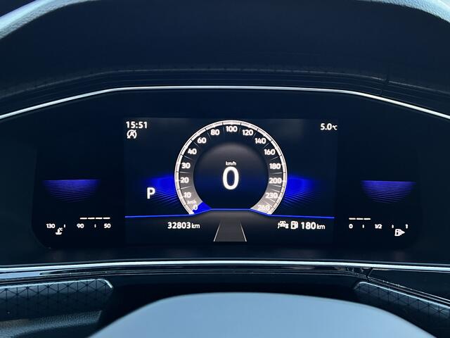 Volkswagen T-Cross 1.5 TSI Style Business R | Apple/ android carplay | DAB | Adaptieve cruise | Camera