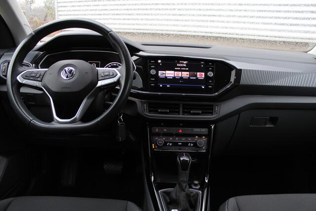 Volkswagen T-Cross 1.0 TSI 116PK R-Line | Camera | BLIS | Adaptieve Cruise | Navigatie | Stoelverwarming
