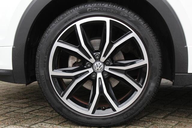 Volkswagen T-Cross 1.0 TSI 116PK R-Line | Camera | BLIS | Adaptieve Cruise | Navigatie | Stoelverwarming
