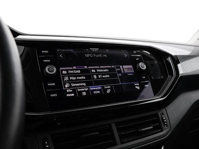 Volkswagen T-Cross 1.0TSI/110PK Life DSG · Apple/Android Car Play · Navigatie · Parkeersensoren · Garantie t/m 05-10-2026 of 100.000km