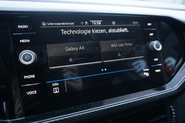 Volkswagen T-Cross 1.0 TSI 110 PK Life | CAMERA | CARPLAY | TREKHAAK | 6 BAK | ACC |