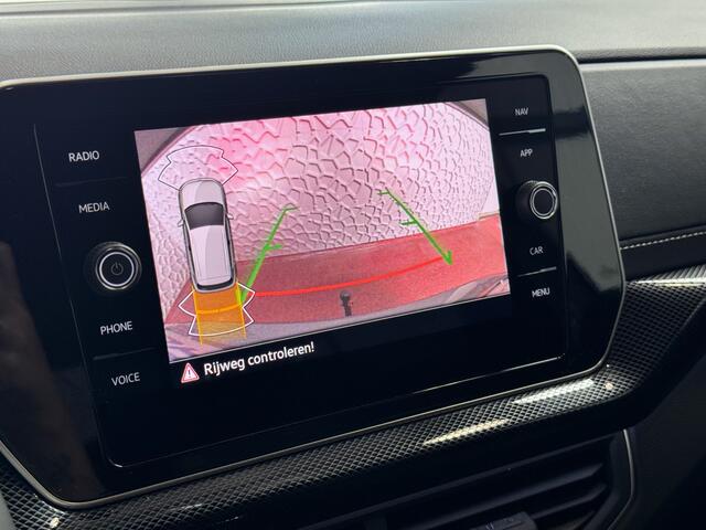 Volkswagen T-Cross ?NIEUWE AUTO? TSI 115PK R-LINE EDITION TREKHAAK LED LMV IQ CAMERA STOELVERW ?2025? "Volkswagen rijden begint bij Topautos.nl - 75 topmodellen direct op voorraad!"