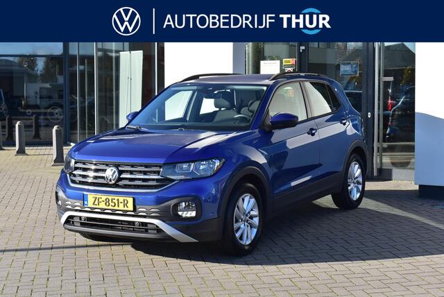 Volkswagen T-Cross 1.0 TSI Life navigatie, parkeersensoren voor en achter, side assist dodehoek sensor, NL auto dealer onderhouden, adaptieve cruise control, airco, 16"LM Velgen, dakrailing, licht en regensensor, DAB+