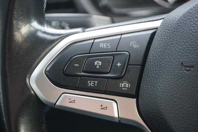 Volkswagen T-Cross 1.0 TSI | CARPLAY/ NAVI | ADAPT. CRUISE | CLIMATE | PDC V+A |