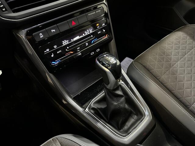 Volkswagen T-Cross 1.0 TSI R-Line / AUTOMAAT/ PARK. SENSOREN V+A/ CAMERA/ STOEL VERWARMING/ APP-CONNECT/ ACC/ DIGITAL DASH/ CLIMA/ DAB/ LED/ ISOFIX/ 17'' LMV