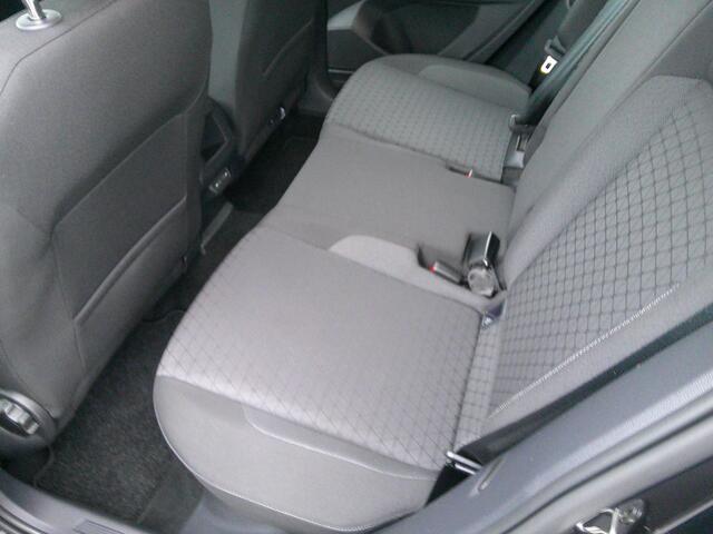 Volkswagen T-Cross 1.0 TSI Life Staat in Hoogeveen