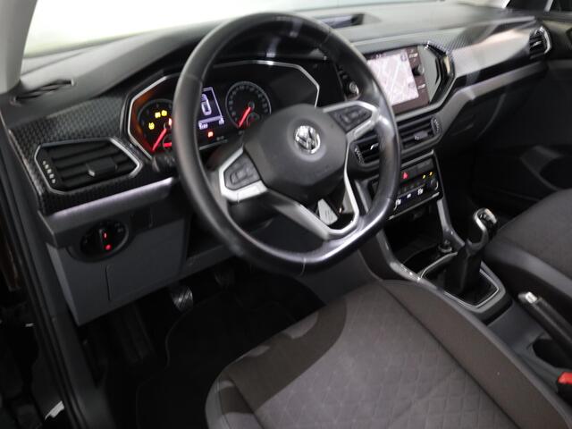 Volkswagen T-Cross 1.0 TSI Style 115 pk | Navigatie | Parkeersensoren | Adaptieve cruise control | LED koplampen |