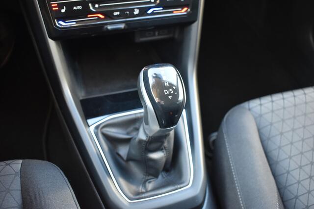 Volkswagen T-Cross 1.0 TSI Black Editie Automaat Navigatie Stoelverwarming