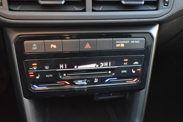 Volkswagen T-Cross 1.0 TSI Black Editie Automaat Navigatie Stoelverwarming