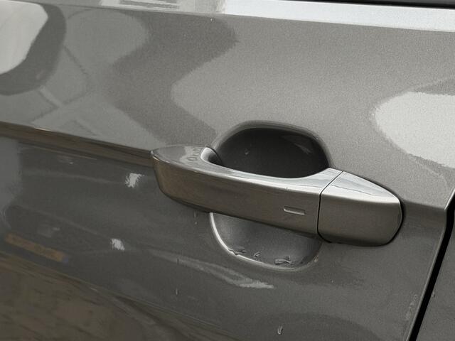 Volkswagen T-Cross 1.0 TSI Life | Trekhaak | Keyless | Camera