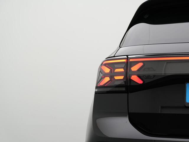 Volkswagen T-Cross 1.0 TSI 115 pk DSG Style | IQ Light | Achteruitrijcamera | Stoelverwarming | Adaptive Cruise | Navigatie