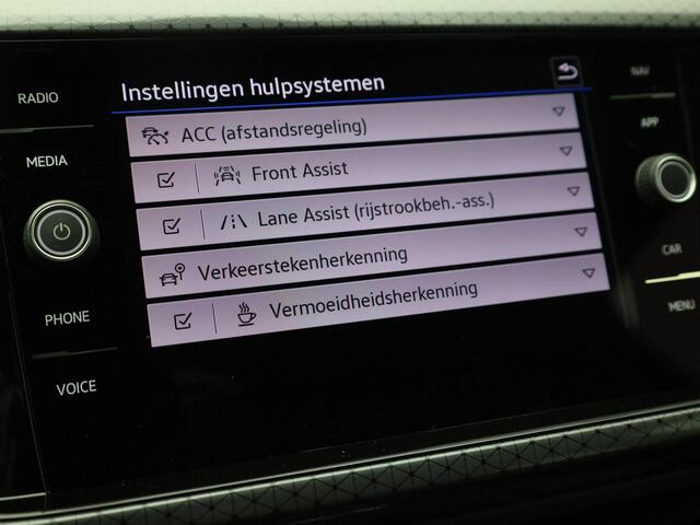 Volkswagen T-Cross 1.0TSI/110PK Style · Camera · Clima · Navigatie · LED · Apple/Android Car Play · Garantie tot mei 2027 of 100000km