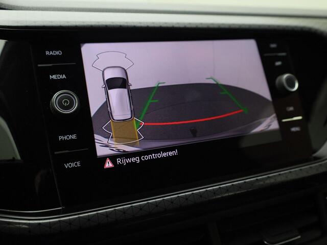 Volkswagen T-Cross 1.0TSI/110PK Style · Camera · Apple/Android Car Play · Trekhaak · Clima · Navigatie ·