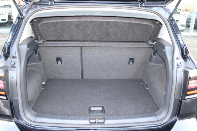 Volkswagen T-Cross 1.0 TSI Life | Apple/android Carplay | Adapt. Cruise Control | Navigatie | Lichtmetaal Velgen |