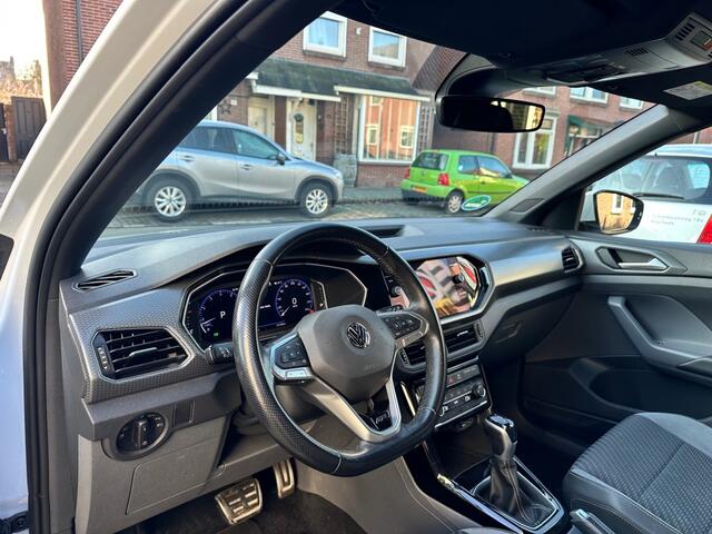 Volkswagen T-Cross 1.5 TSI STYLE BNS R-LINE van binnen en buiten