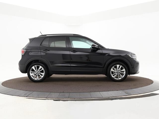 Volkswagen T-Cross 1.0 TSI 95pk Life Edition · Camera · Apple/Android Car Play · Airco · P-Sensoren · 17'' Inch · Garantie t/m 21-01-2029 of 100.000km