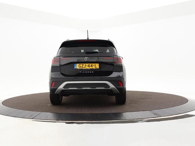Volkswagen T-Cross 1.0 TSI 95pk Life Edition · Camera · Apple/Android Car Play · Airco · P-Sensoren · 17'' Inch · Garantie t/m 21-01-2029 of 100.000km