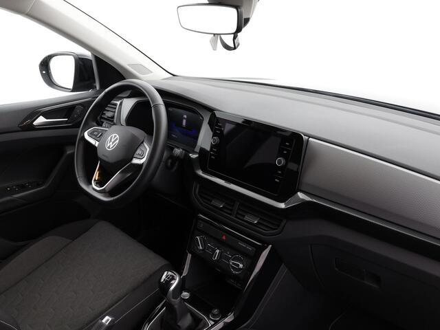 Volkswagen T-Cross 1.0 TSI 95pk Life Edition · Camera · Apple/Android Car Play · Airco · P-Sensoren · 17'' Inch · Garantie t/m 21-01-2029 of 100.000km