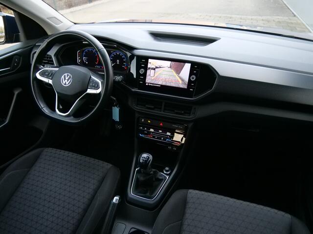 Volkswagen T-Cross 1.0 TSI Life 96 Pk Navi / Camera / DAB / Apple Carplay / Climate control