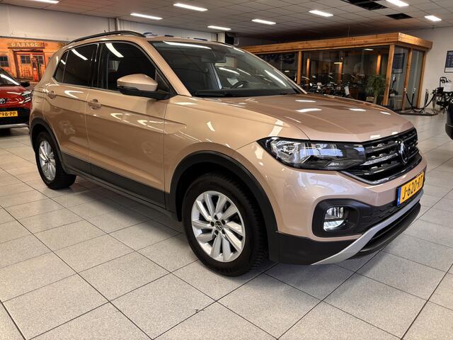 Volkswagen T-Cross 1.0 TSI NAVI - ADAPTIVE CRUISE - CARPLAY -Dode hoek