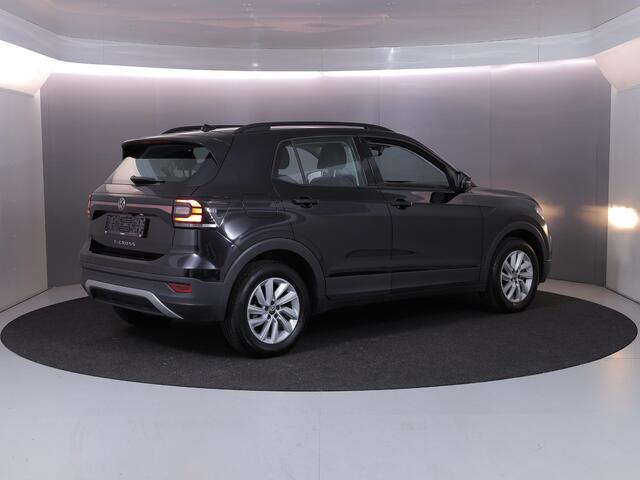 Volkswagen T-Cross 1.0 TSI Life 110 pk Automaat (DSG) | Navigatie via App | Parkeersensoren | Achteruitrijcamera | Autom. airco | Stoelverwarming |