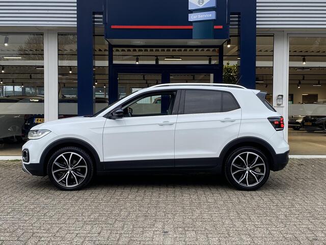 Volkswagen T-Cross 1.0 TSI Style / Automaat / NL-Auto / 1e-Eigenaar / Adaptieve Cruise-Control / Climate-Control / Apple-Carplay & Android-Auto / Draadloze-Telefoonlader / LED / Keyless / Dodehoek-Detectie / DAB Radio-Bluetooth / Navi / PDC V+A met Camera / 18'' LMV / ENZ.