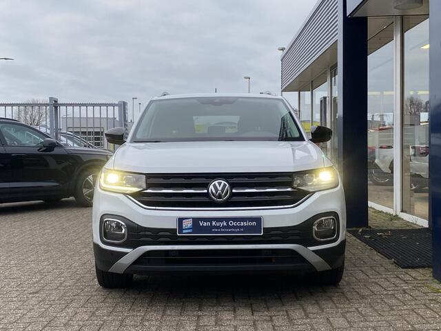 Volkswagen T-Cross 1.0 TSI Style / Automaat / NL-Auto / 1e-Eigenaar / Adaptieve Cruise-Control / Climate-Control / Apple-Carplay & Android-Auto / Draadloze-Telefoonlader / LED / Keyless / Dodehoek-Detectie / DAB Radio-Bluetooth / Navi / PDC V+A met Camera / 18'' LMV / ENZ.