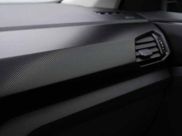 Volkswagen T-Cross 1.0 TSI 115 pk Style | Stoelverwarming | Navigatie | Parkeersensoren voor/achter