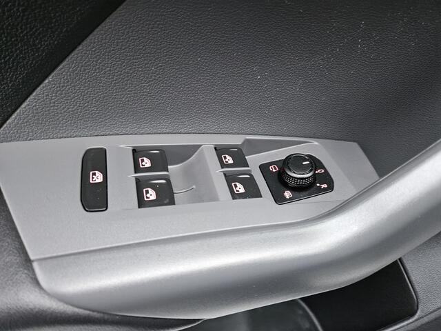 Volkswagen T-Cross 1.0 TSI Life Business