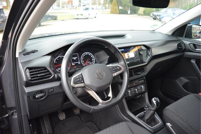 Volkswagen T-Cross 1.0 96PK TSI Life ? PDC V+A ? CarPlay ? Adaptive ? Orig. NL ? NAP ?