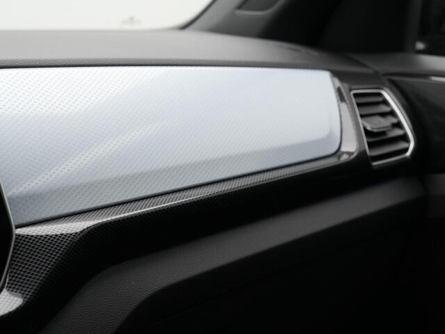 Volkswagen T-Cross 1.0 TSI 115 pk DSG Goal Edition | Trekhaak | Stoelverwarming | Adaptive Cruise | Navigatie