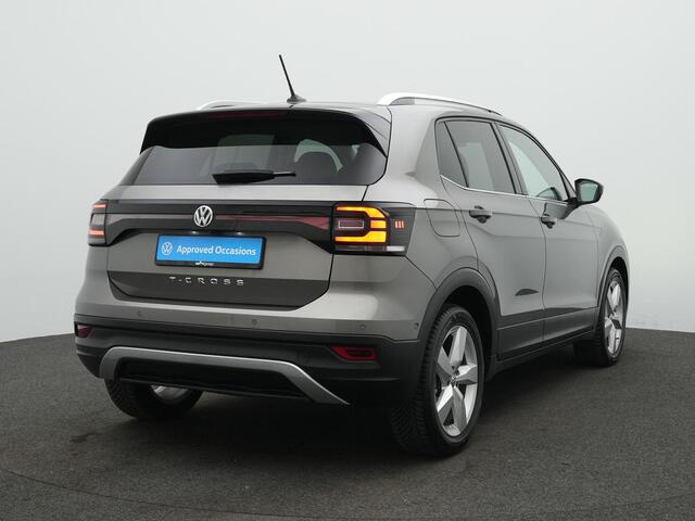 Volkswagen T-Cross 1.0 TSI 115 pk Style | Achteruitrijcamera | Stoelverwarming | Adaptive Cruise | Navigatie