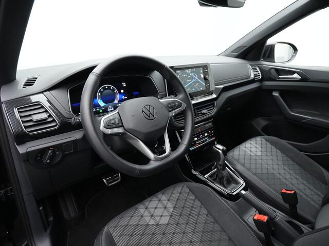 Volkswagen T-Cross 1.5 TSI 150 pk DSG R-Line | Trekhaak | IQ Light | Achteruitrijcamera | Stoelverwarming