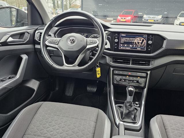 Volkswagen T-Cross 1.0 TSI Style | Automaat | LED | Trekhaak | Stoelverwarming | ACC | Navi | PDC |