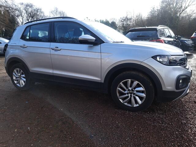 Volkswagen T-Cross 1.0 TSI Life Business 95 Pk Ecc, Apple carplay, Navigatie