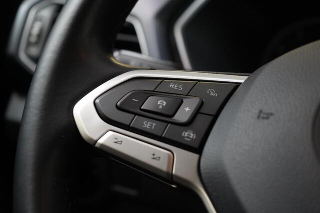 Volkswagen T-Cross 1.0 TSi 115pk United | Navigatie | Trekhaak | All-seasonbanden | Blind-Spot | Adaptive cruise