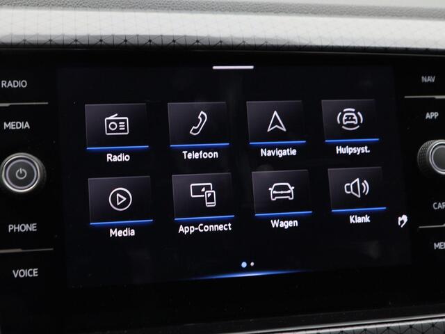 Volkswagen T-Cross 1.5 TSi 150 Pk Automaat R-Line | Stoelverwarming | Adaptive Cruise | Beats Audio | Camera| Climatronic | 18 Inch | 66.728 Km !!