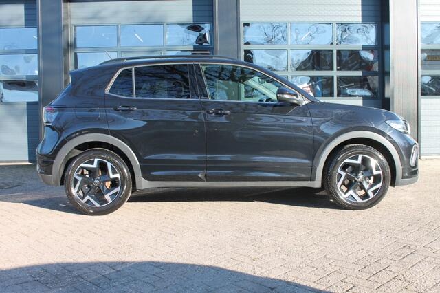 Volkswagen T-Cross 1.5 TSI R-LINE 150 PK Automaat / afneembare trekhaak / Stoel vw.