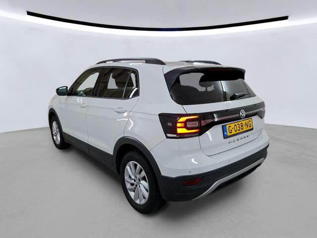 Volkswagen T-Cross 1.0 TSI Life | Navigatie | Parkeersenoren | Privacy Glas | VERWACHT