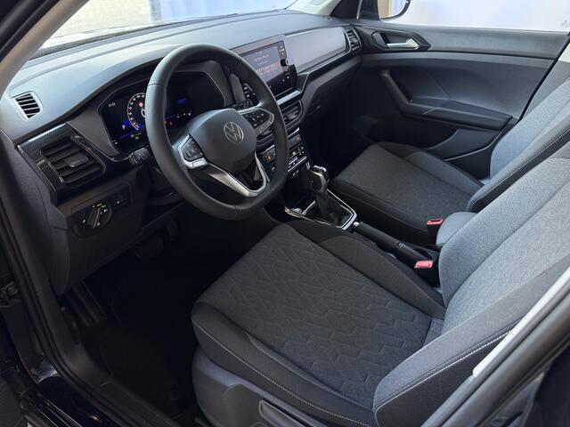 Volkswagen T-Cross ? NIEUWE AUTO?TSI 17''LMV DODE HOEK TREKHAAK CAMERA VIR.COCKPIT STOELVERW. ADAP.CRUISE LMV CARPLAY 2025 ?Top Auto's Wijchen , 30 Jaar Specialist in Volkswagen : Alle Type's : R-Line Edition / Style / First Edition / Highline / Life , Zowel PHEV / HEV / M