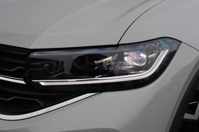 Volkswagen T-Cross 1.5 TSI R-Line | ACC | Camera | Trekhaak |