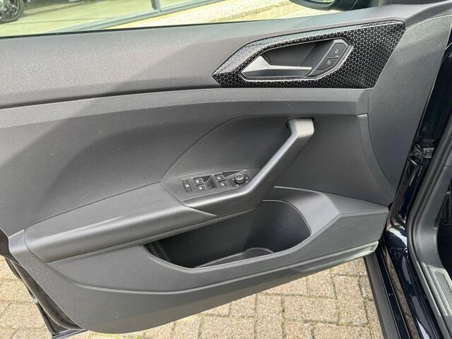 Volkswagen T-Cross 1.5 TSI Style | DSG | Led | Camera | Navi | ACC | LMV17" | App-Conn. | mooi!