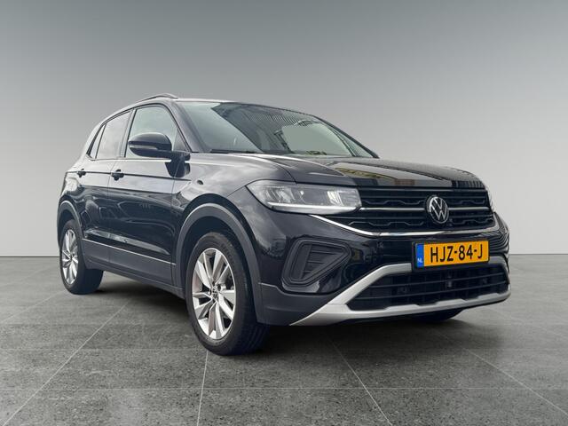 Volkswagen T-Cross 1.0 95pk TSI Life Edition Achteruitrijcamera | Verwarmbare voorstoelen | Parkeersensoren voor en achter