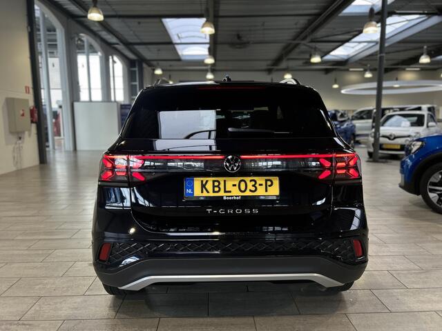 Volkswagen T-Cross 1.5 TSI 150 pk R-Line Edition | Trekhaak | Camera | IQ-LED | Adapt. cruise | Stoelverw. | 4 seiz. banden |