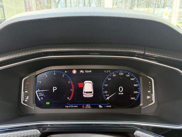 Volkswagen T-Cross 1.0 TSI AUT. *!* R-LINE *!* NAVI/ BEATS/ LED/ 18 INCH/ CAMERA/ CARPLAY *!*