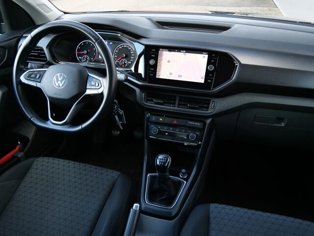 Volkswagen T-Cross 1.0 TSI 96pk Life Business Navigatie / Cruise-Control / Parkeersensoren.