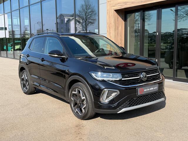 Volkswagen T-Cross 1.5 TSI 150pk DSG R-Line | Camera | Trekhaak | Navi | IQ light | Rijklaar incl. garantie