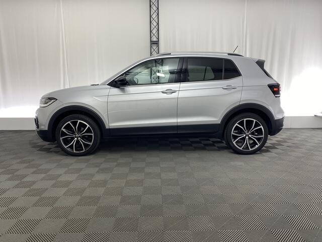 Volkswagen T-Cross 1.0 TSI Style | Virtual cockpit | 18 inch | Sportstoelen | Stoelverwarming | Camera